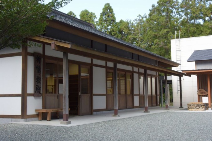 井伊谷宮祈祷控殿